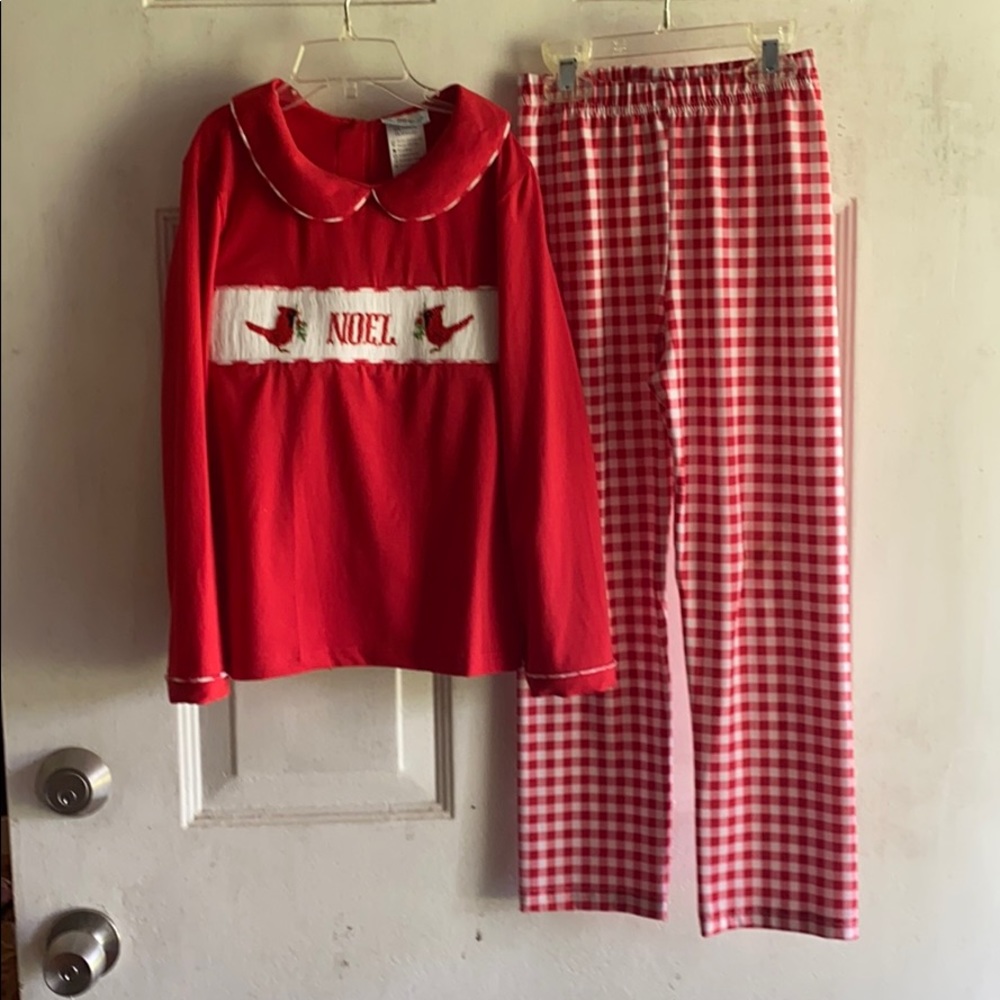 EUC SMOCKED Noel Outfit Size 7